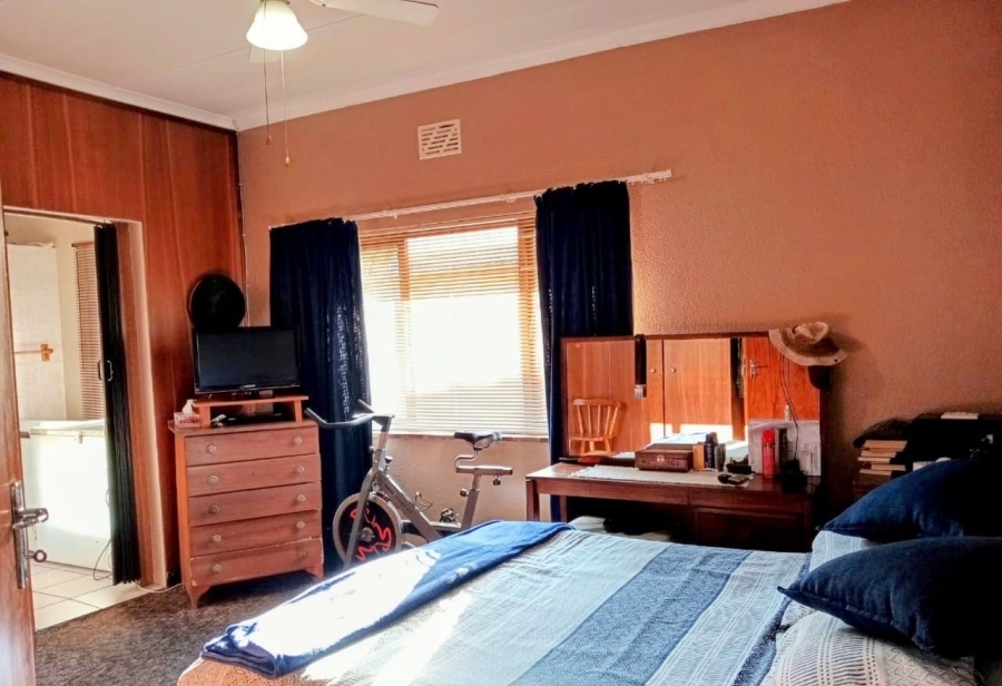 3 Bedroom Property for Sale in De Kuilen Western Cape